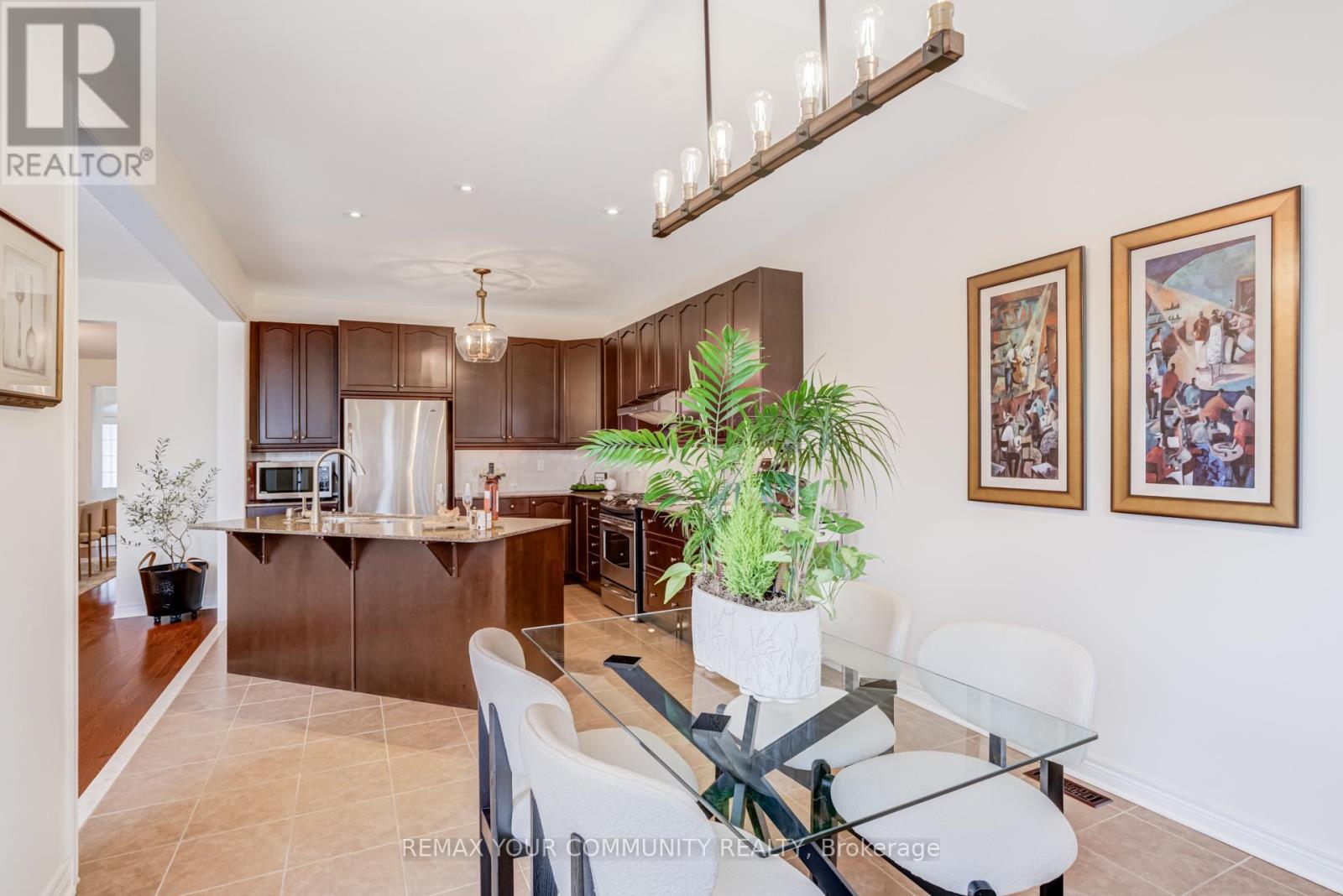 101 Woodville Drive, Vaughan, Ontario  L6A 4B2 - Photo 25 - N12792010