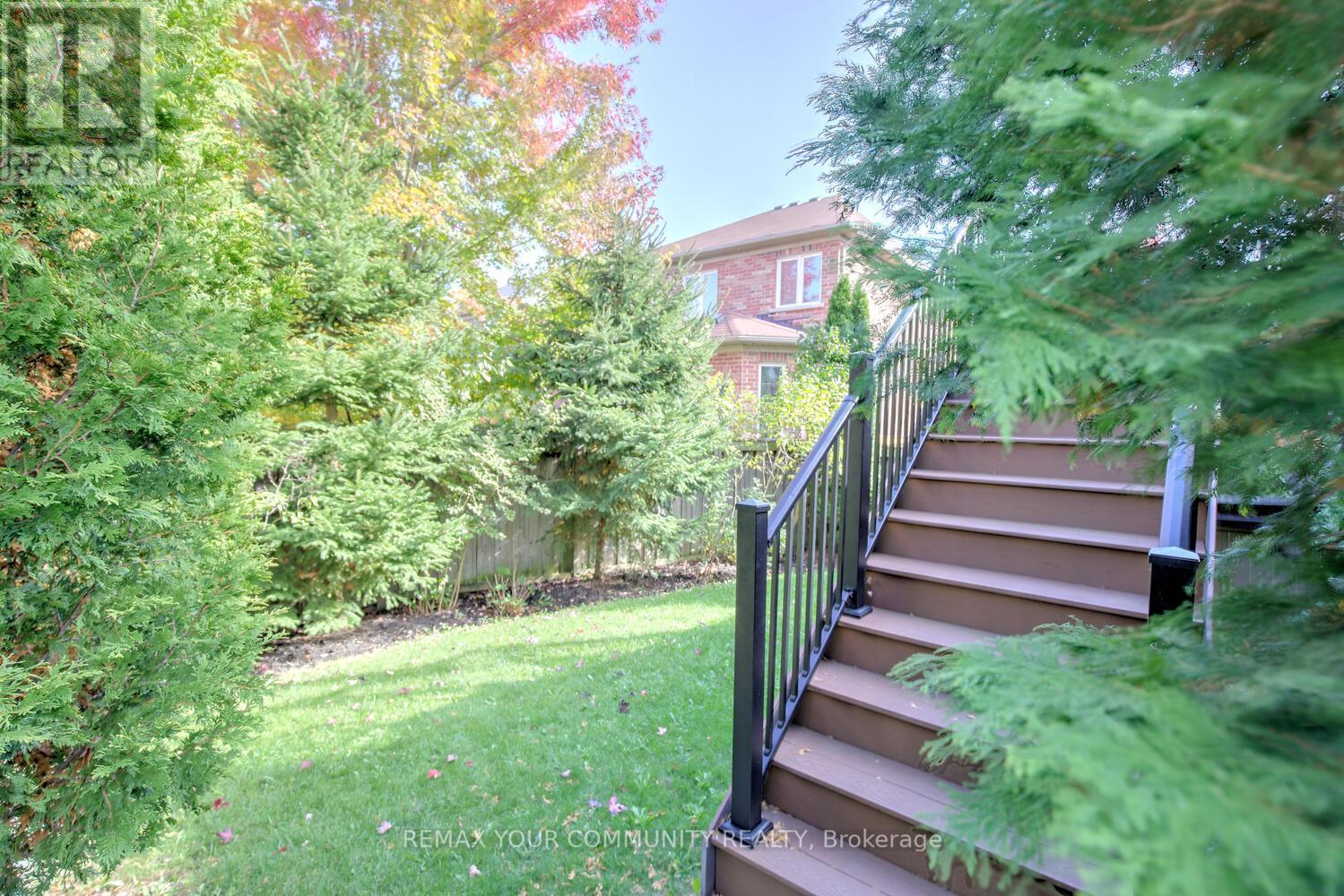 101 Woodville Drive, Vaughan, Ontario  L6A 4B2 - Photo 45 - N12792010