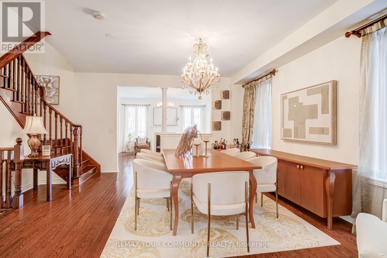 101 Woodville Drive, Vaughan, Ontario  L6A 4B2 - Photo 5 - N12792010