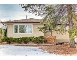 8639 64 AV NW NW, Edmonton, Alberta
