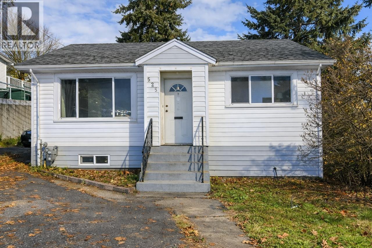 525 SIXTEENTH STREET, New Westminster, British Columbia