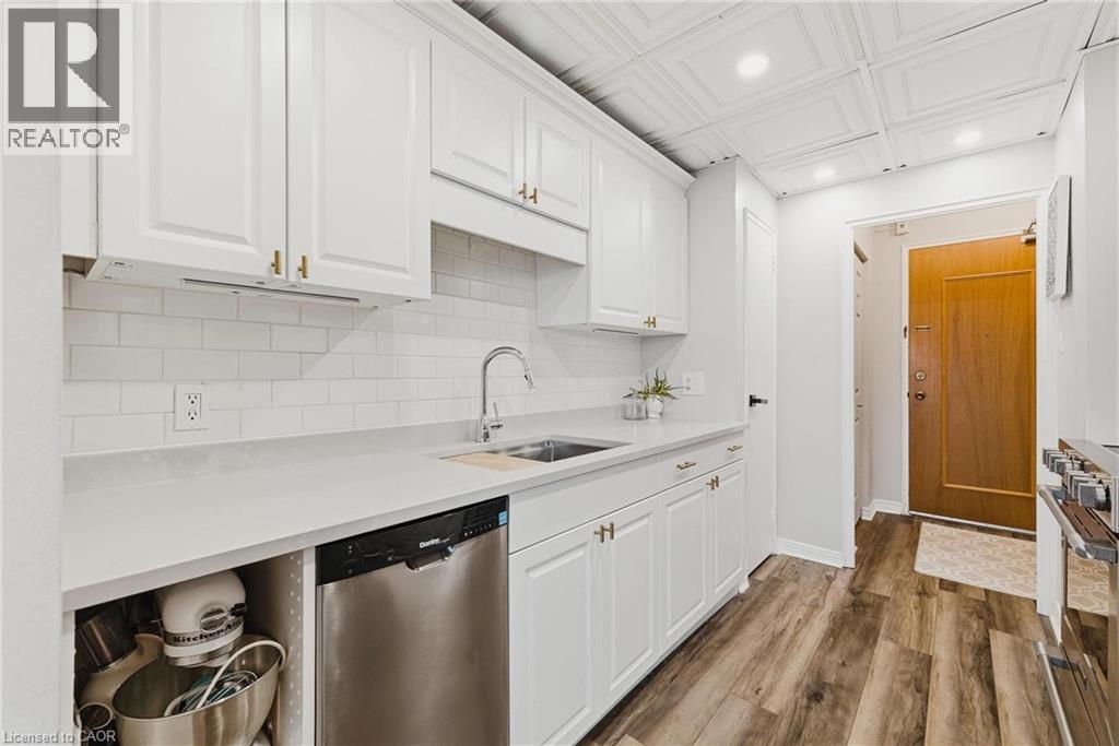 45 Westmount Road N Unit# 302, Waterloo, Ontario  N2L 2R3 - Photo 11 - 40799353