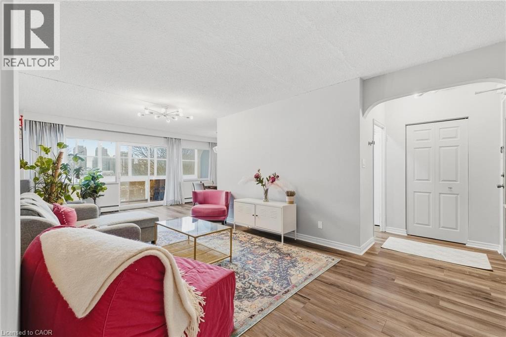 45 Westmount Road N Unit# 302, Waterloo, Ontario  N2L 2R3 - Photo 10 - 40799353