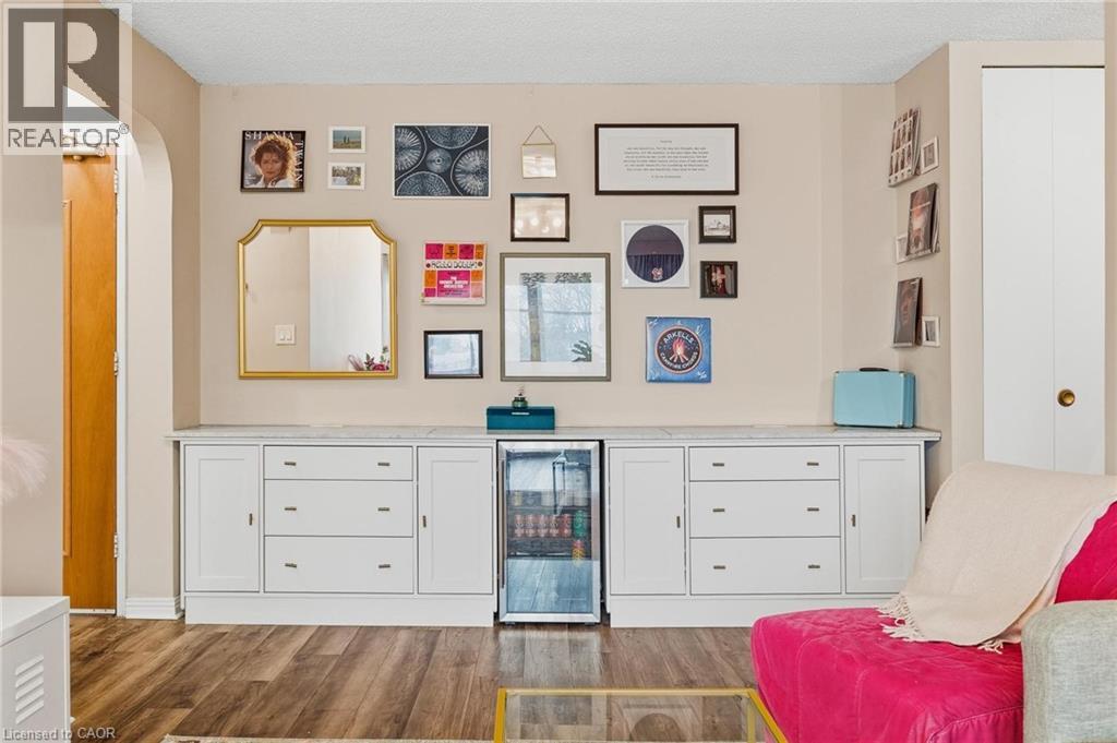 45 Westmount Road N Unit# 302, Waterloo, Ontario  N2L 2R3 - Photo 6 - 40799353