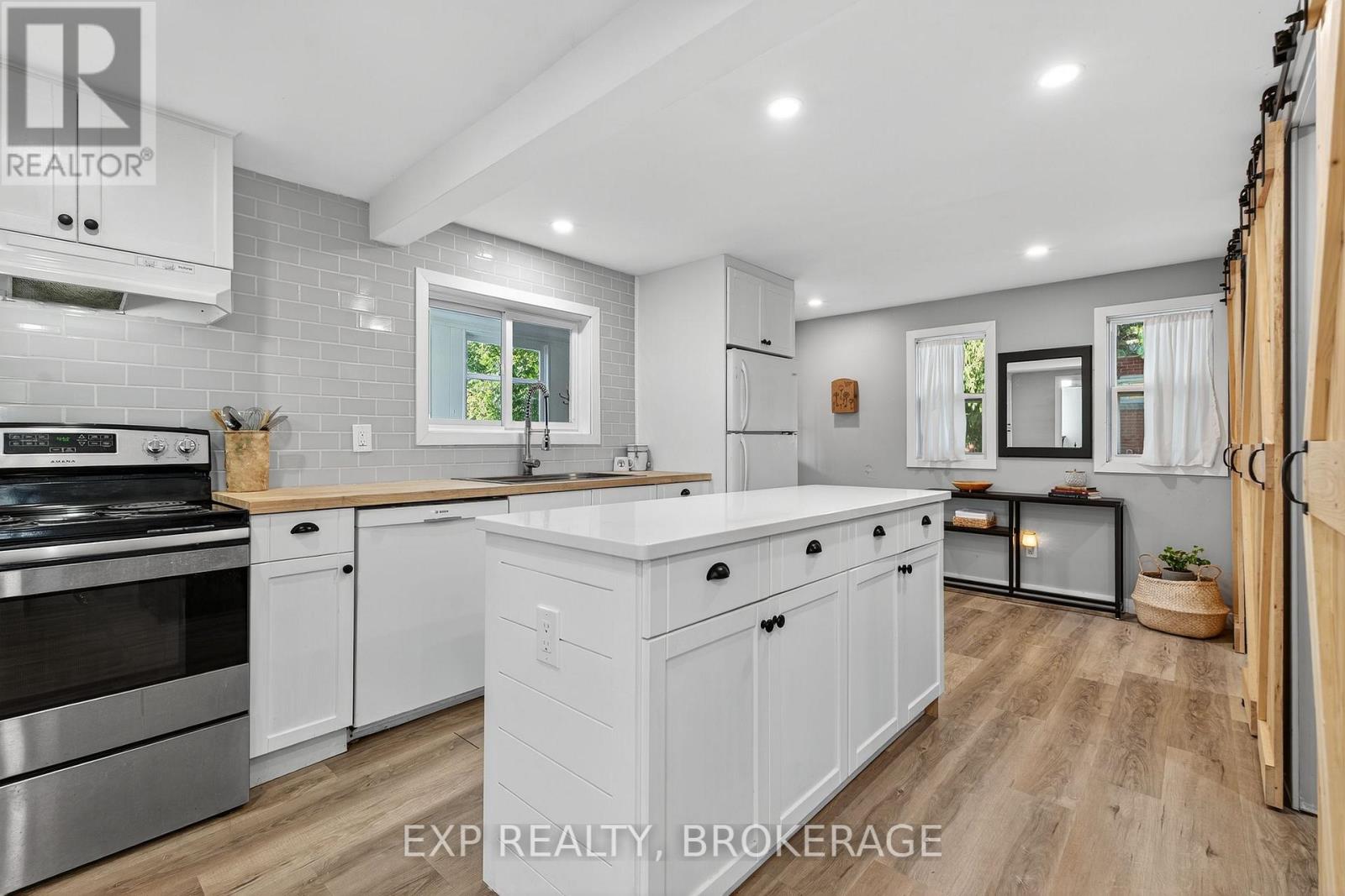 6745 Road 38, Frontenac, Ontario  K0H 0B8 - Photo 11 - X12415023