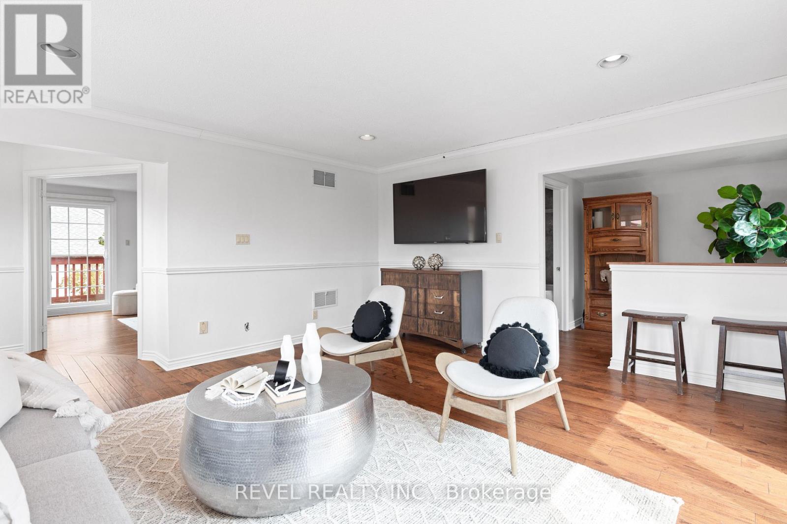 27 Cedar Crescent, Kawartha Lakes, Ontario  L0B 1K0 - Photo 24 - X12792070