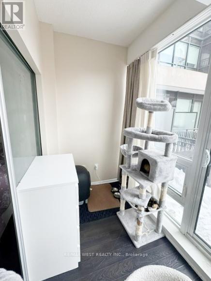 825 - 830 Lawrence Avenue W, Toronto (Yorkdale-Glen Park), Ontario  M6A 1C3 - Photo 11 - W12787936