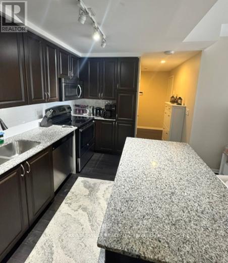 825 - 830 Lawrence Avenue W, Toronto (Yorkdale-Glen Park), Ontario  M6A 1C3 - Photo 13 - W12787936