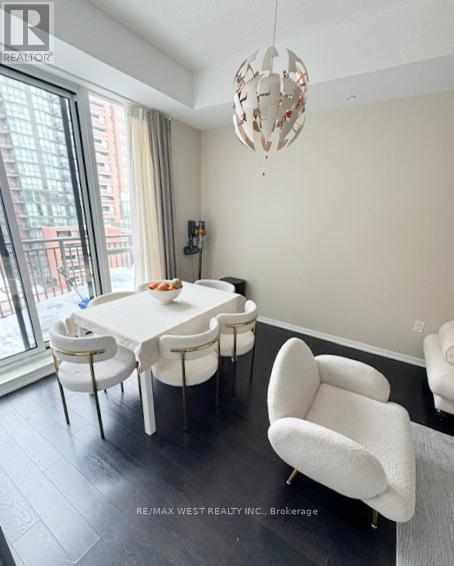 825 - 830 Lawrence Avenue W, Toronto (Yorkdale-Glen Park), Ontario  M6A 1C3 - Photo 10 - W12787936