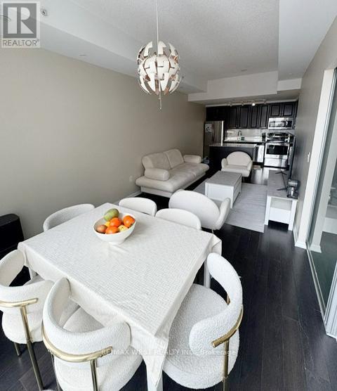 825 - 830 Lawrence Avenue W, Toronto (Yorkdale-Glen Park), Ontario  M6A 1C3 - Photo 6 - W12787936