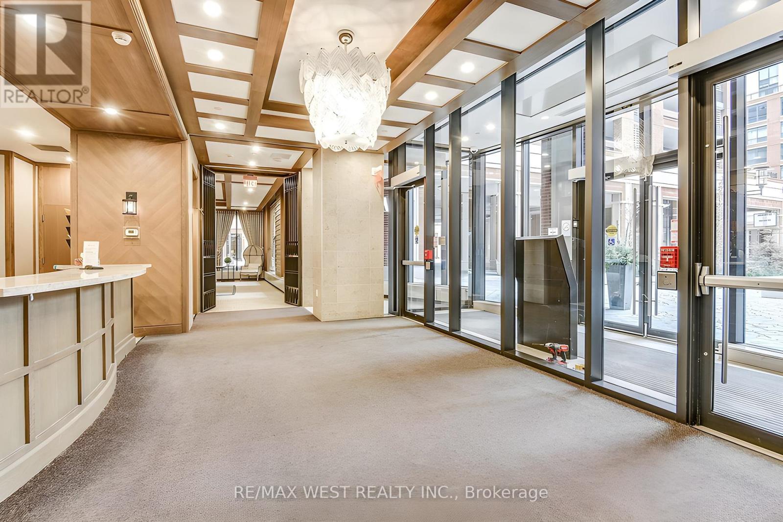 825 - 830 Lawrence Avenue W, Toronto (Yorkdale-Glen Park), Ontario  M6A 1C3 - Photo 34 - W12787936