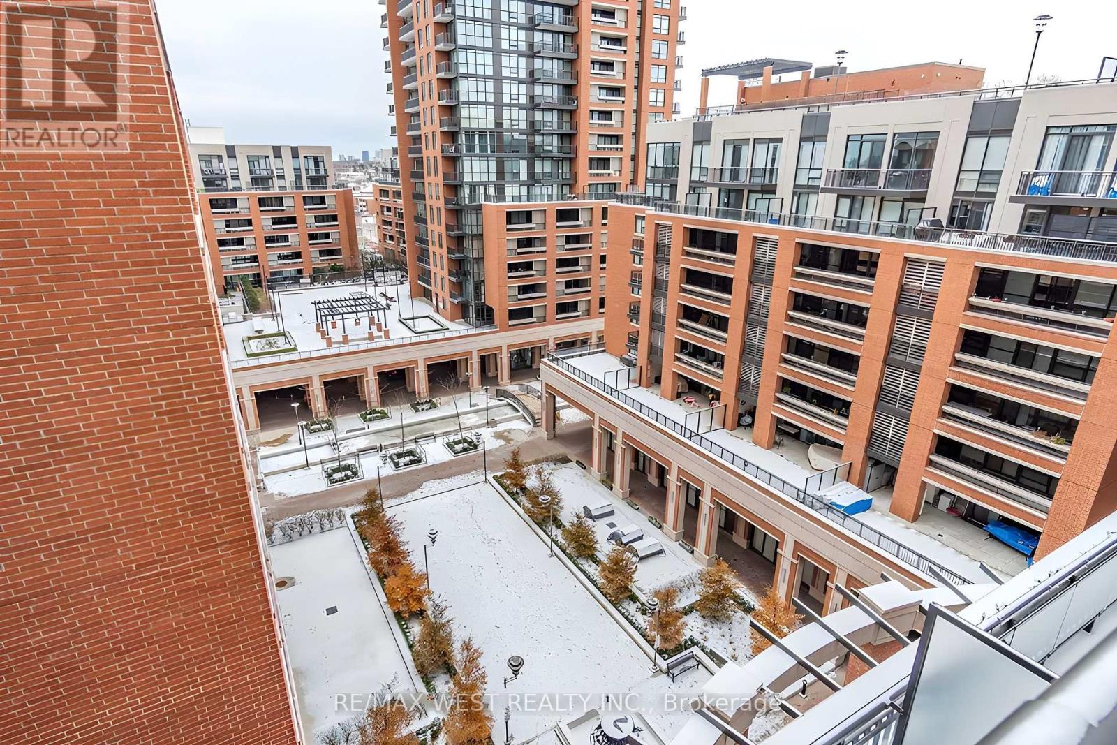 825 - 830 Lawrence Avenue W, Toronto (Yorkdale-Glen Park), Ontario  M6A 1C3 - Photo 31 - W12787936