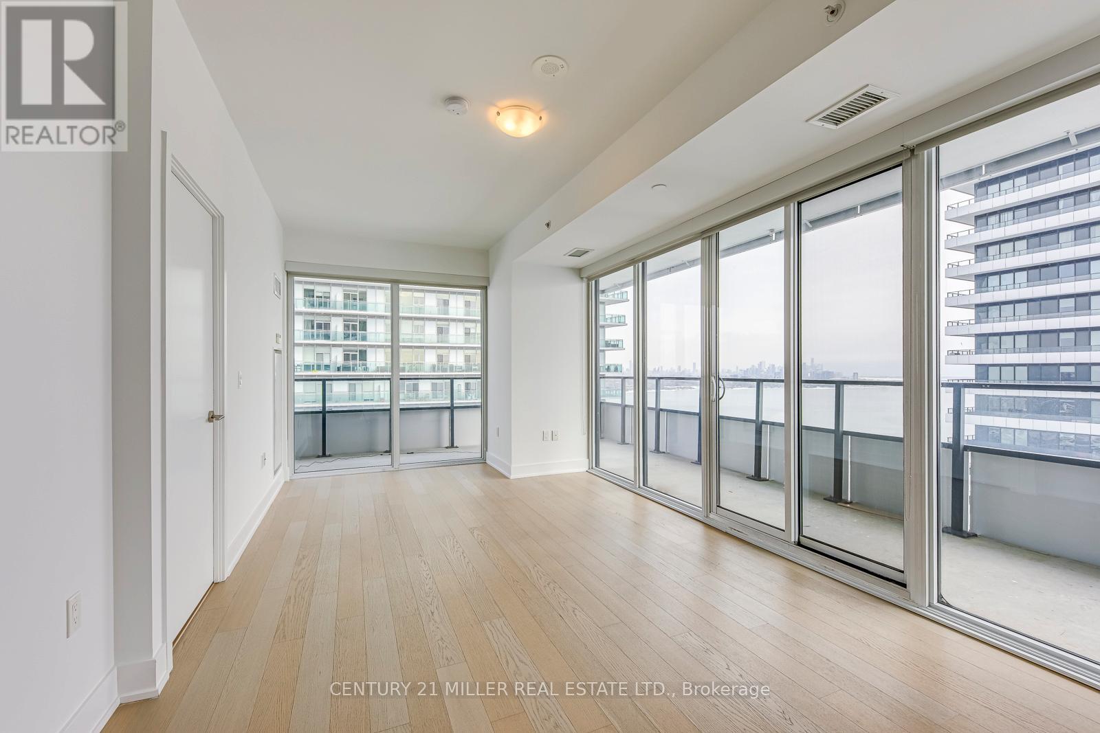 3416 - 30 Shore Breeze Drive, Toronto, Ontario  M8V 0J1 - Photo 9 - W12764918