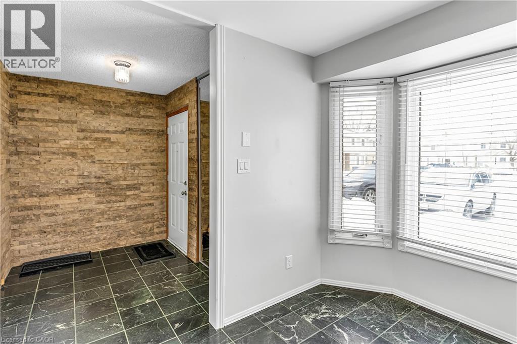 10 Mill Creek Road Unit# 31, Cambridge, Ontario  N1R 1J6 - Photo 4 - 40805360