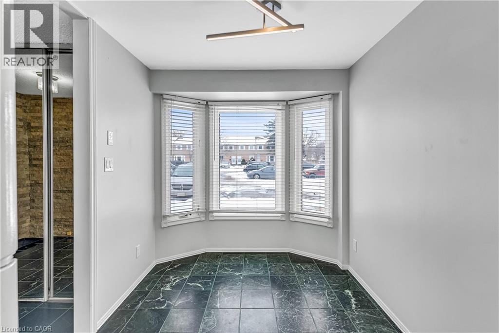 10 Mill Creek Road Unit# 31, Cambridge, Ontario  N1R 1J6 - Photo 5 - 40805360