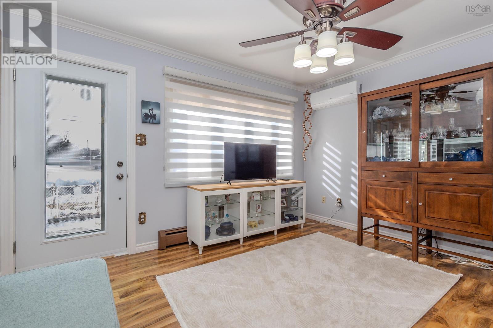 31 Henry Street, Dominion, Nova Scotia  B1G 1G6 - Photo 2 - 202602804