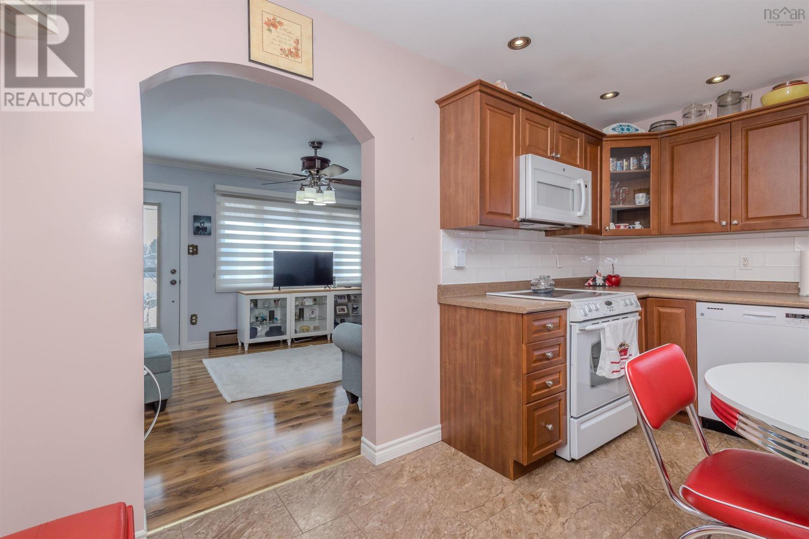 31 Henry Street, Dominion, Nova Scotia  B1G 1G6 - Photo 5 - 202602804