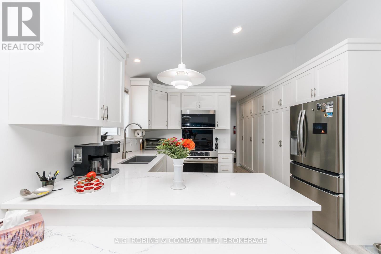 11716 Lakeshore Road, Wainfleet, Ontario  L0S 1V0 - Photo 14 - X12792076