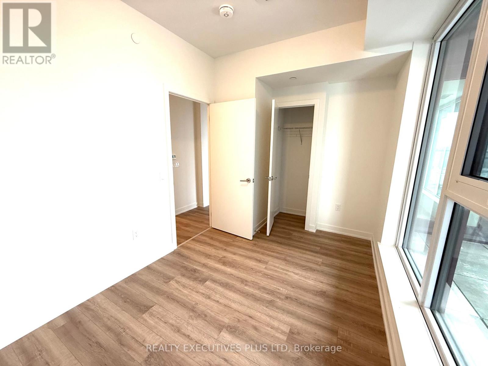 1404 - 1 Quarrington Lane, Toronto, Ontario  M3C 0S4 - Photo 19 - C12792032