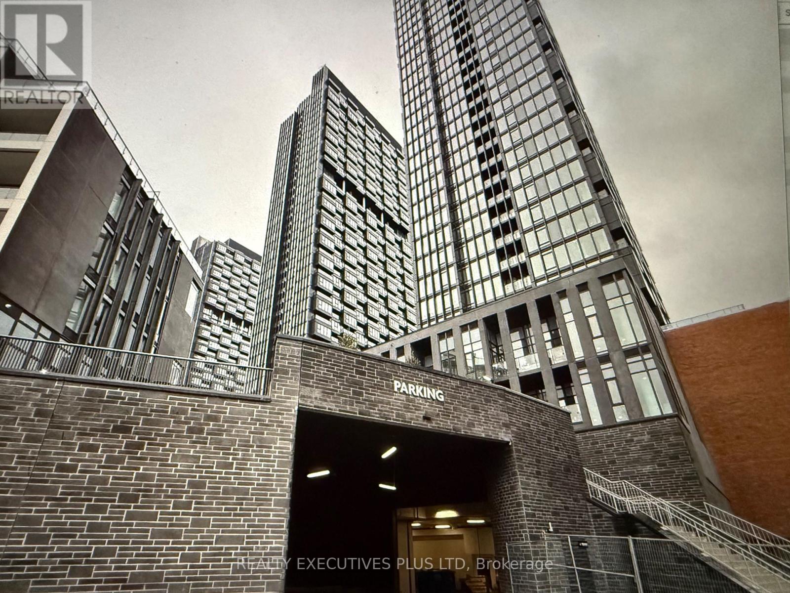 1404 - 1 Quarrington Lane, Toronto, Ontario  M3C 0S4 - Photo 2 - C12792032