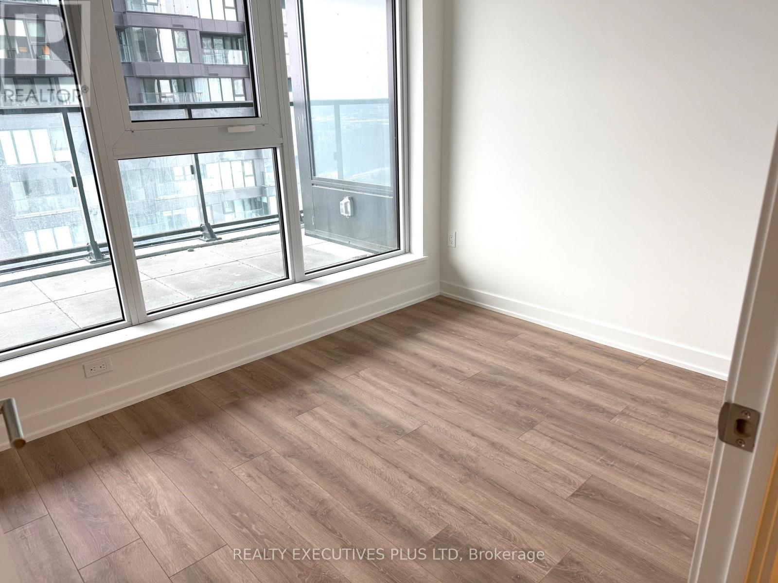 1404 - 1 Quarrington Lane, Toronto, Ontario  M3C 0S4 - Photo 22 - C12792032