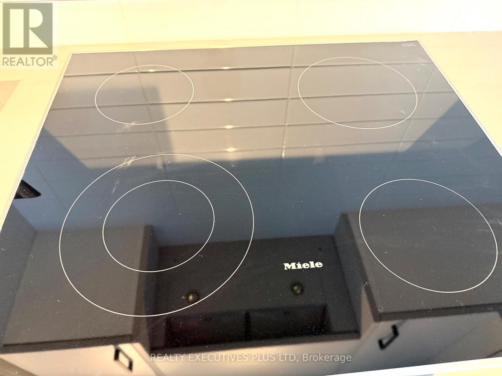 1404 - 1 Quarrington Lane, Toronto, Ontario  M3C 0S4 - Photo 8 - C12792032