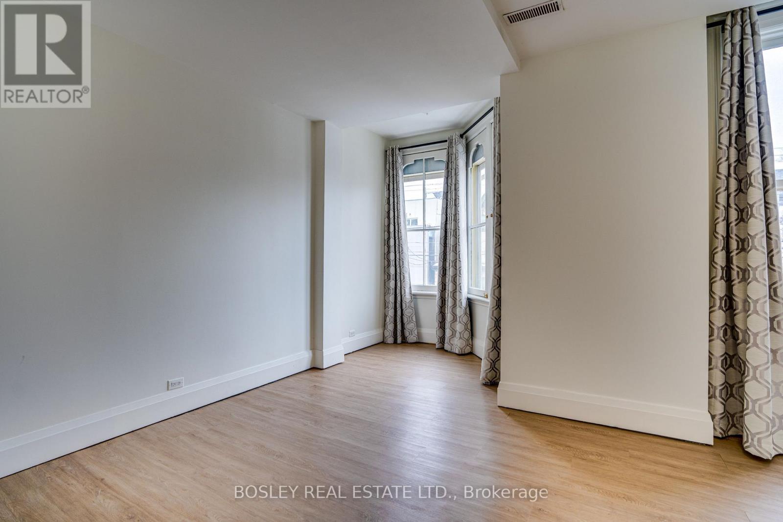 Unit 2 - 215 Carlton Street, Toronto, Ontario  M5A 2K9 - Photo 16 - C12792078