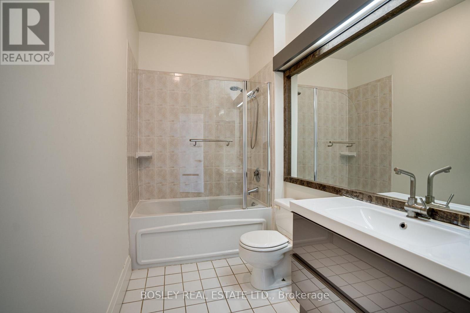 Unit 2 - 215 Carlton Street, Toronto, Ontario  M5A 2K9 - Photo 21 - C12792078
