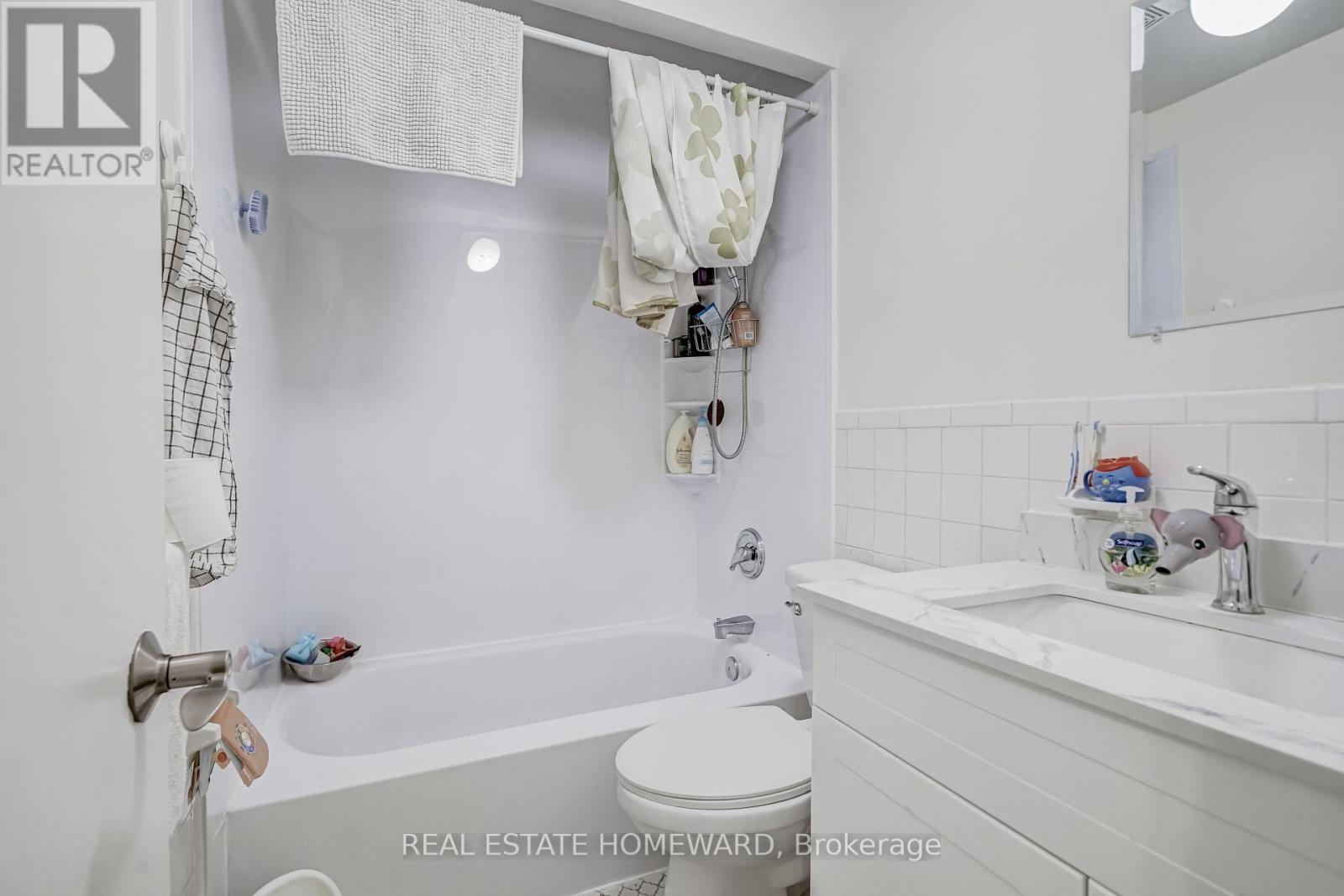 176/178 Balsam Avenue, Toronto, Ontario  M4E 3C1 - Photo 15 - E12792052