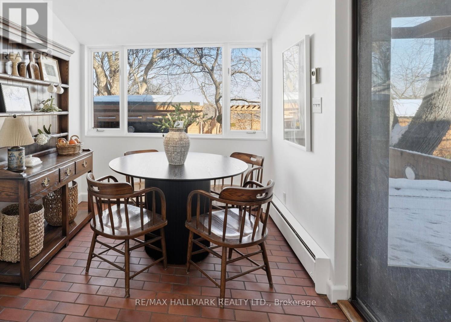 22 Chester Hill Road, Toronto, Ontario  M4K 1X3 - Photo 11 - E12792068