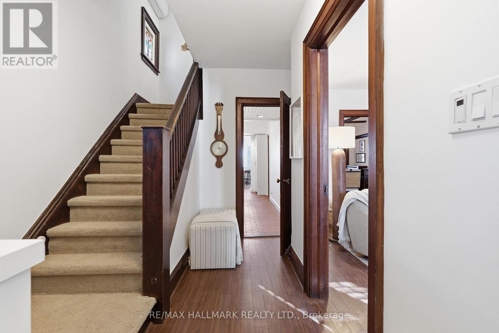 22 Chester Hill Road, Toronto, Ontario  M4K 1X3 - Photo 4 - E12792068