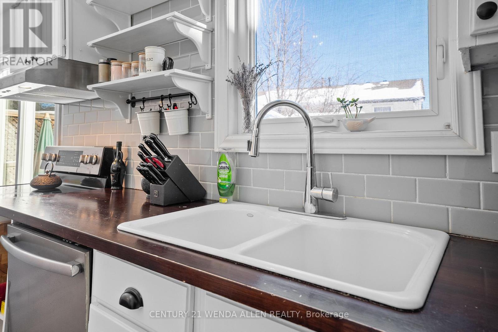 403 Fleetwood Drive, Oshawa (Eastdale), Ontario  L1K 1C2 - Photo 13 - E12792080