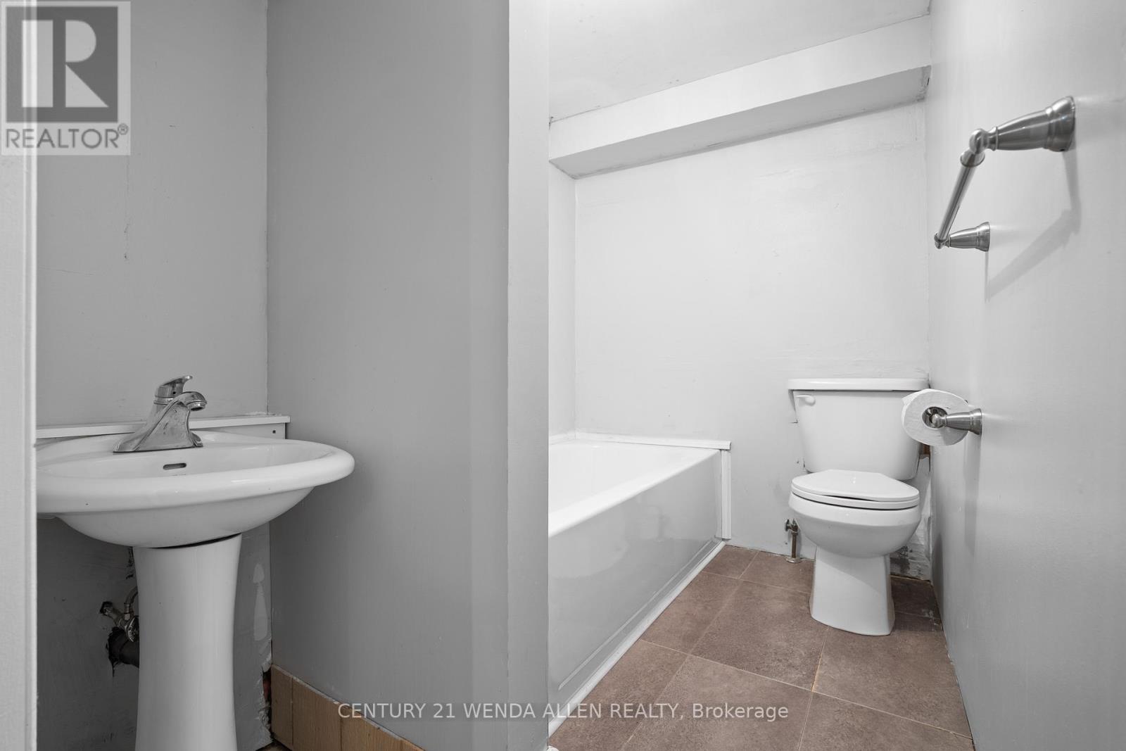 403 Fleetwood Drive, Oshawa (Eastdale), Ontario  L1K 1C2 - Photo 34 - E12792080