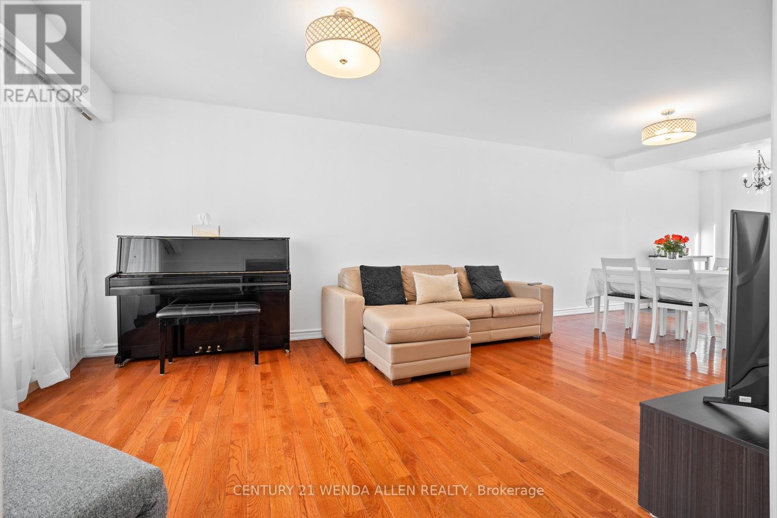 403 Fleetwood Drive, Oshawa (Eastdale), Ontario  L1K 1C2 - Photo 7 - E12792080