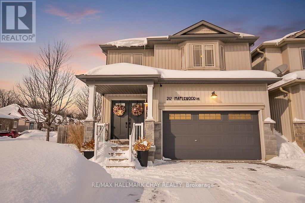 212 MAPLEWOOD DRIVE, essa (angus), Ontario