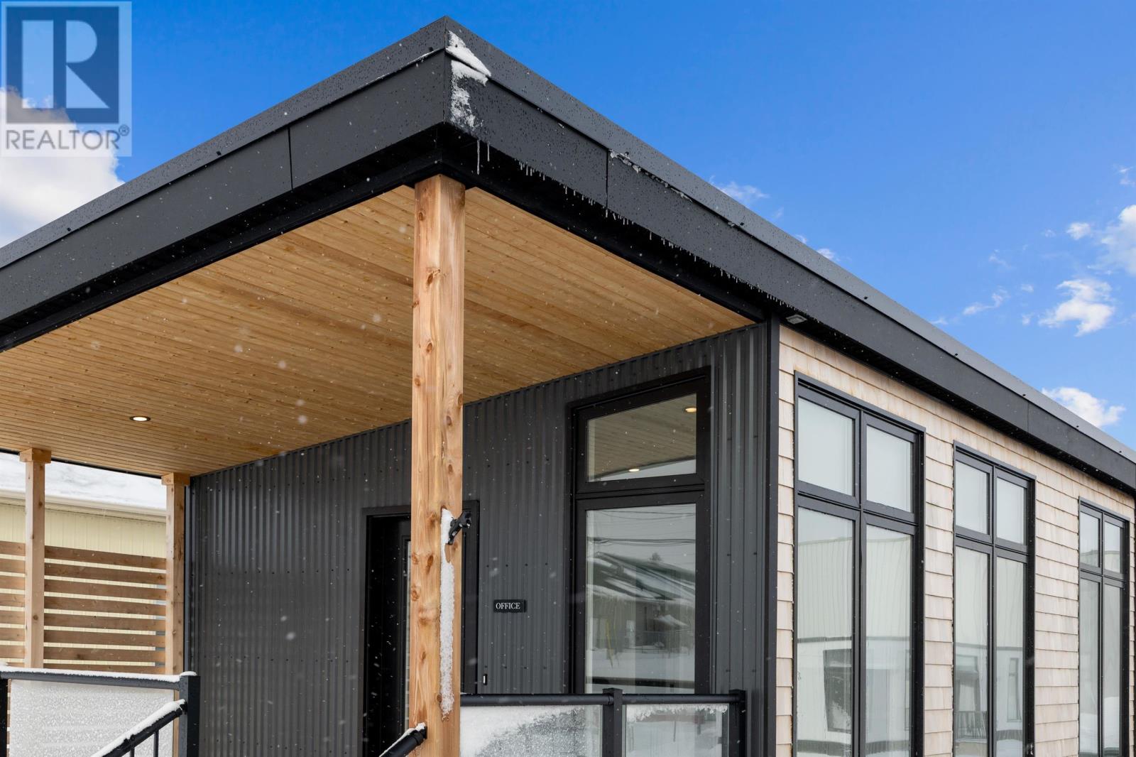 17 Myrtle Street, Stratford, Prince Edward Island  C1B 1P4 - Photo 18 - 202600645