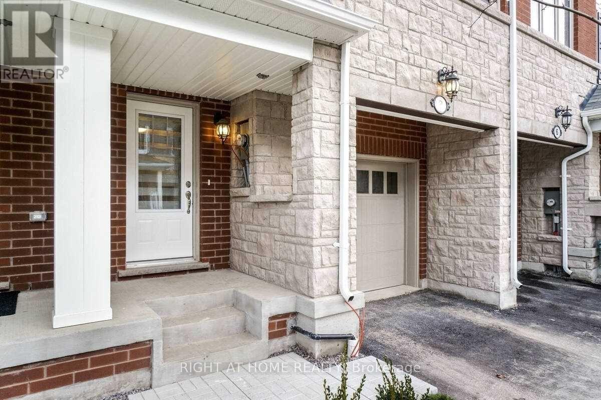 8 Rapids Lane, Hamilton, Ontario  L8K 0A3 - Photo 3 - X12792028