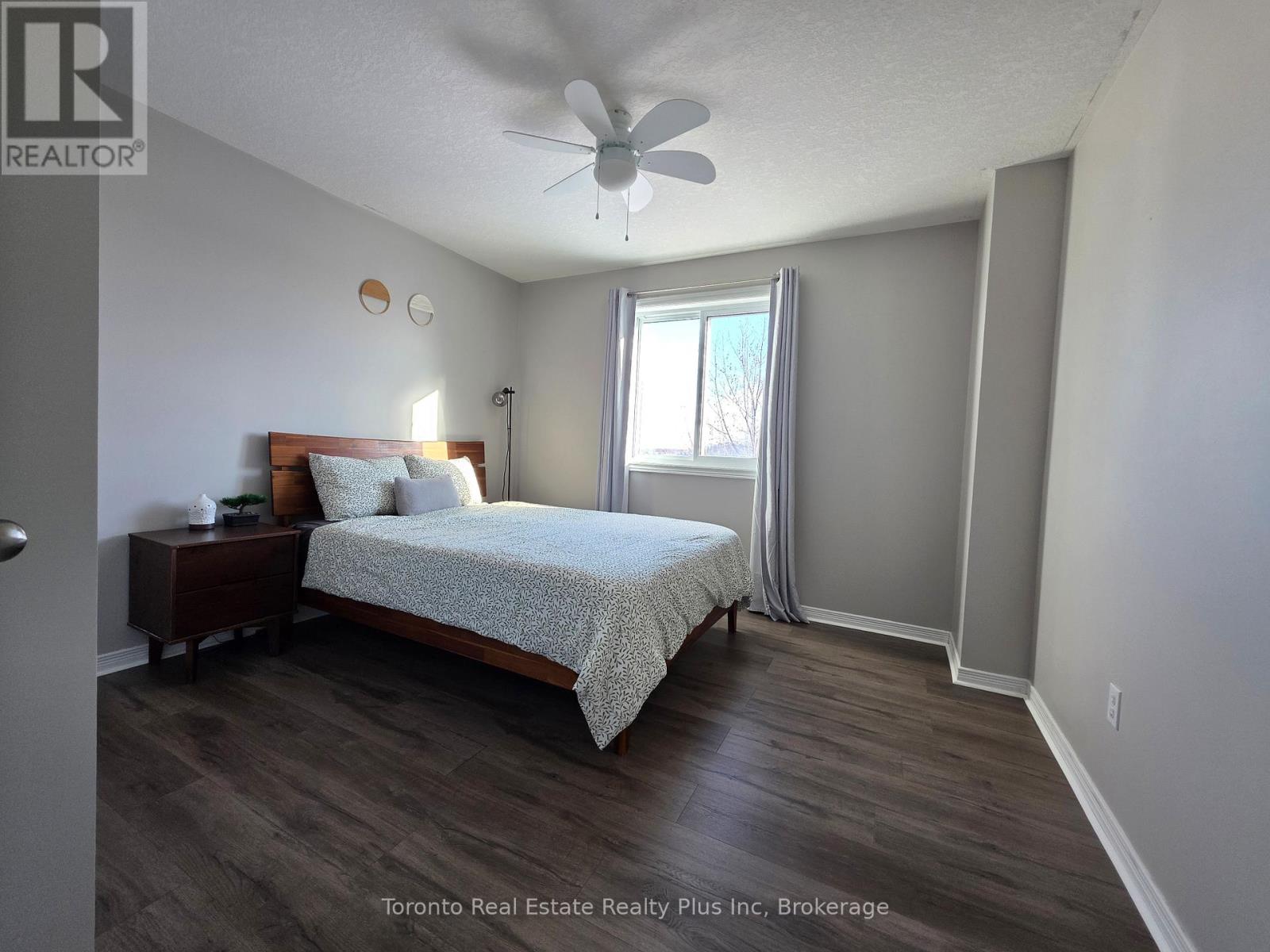 16 Talon Drive, Woodstock, Ontario  N4V 0A5 - Photo 32 - X12792048