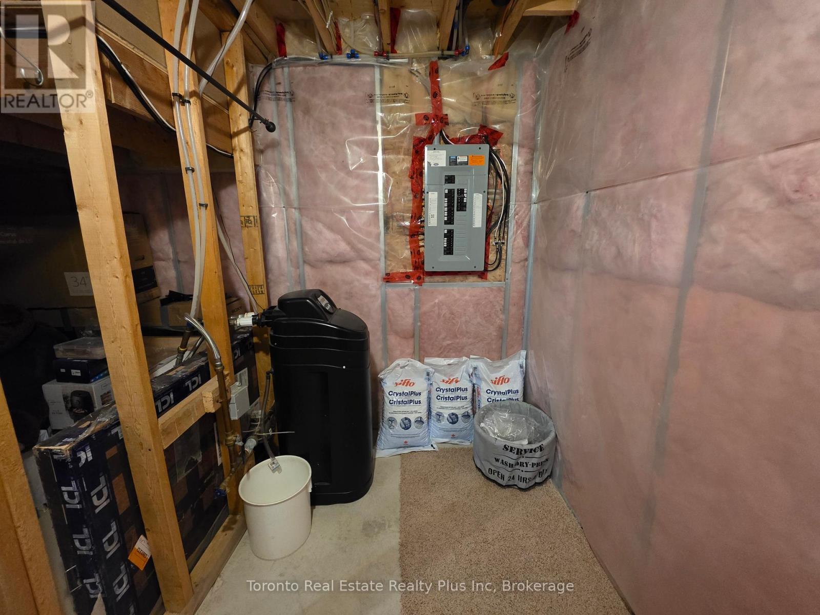 16 Talon Drive, Woodstock, Ontario  N4V 0A5 - Photo 42 - X12792048