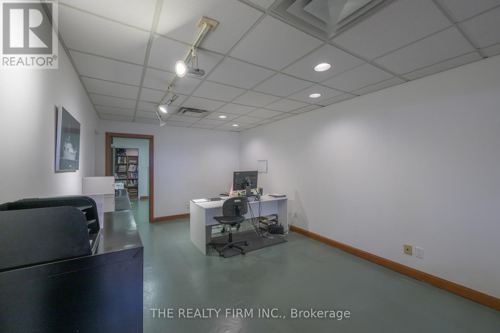 11 Barrie Boulevard, St. Thomas, Ontario  N5P 4B9 - Photo 23 - X12792098