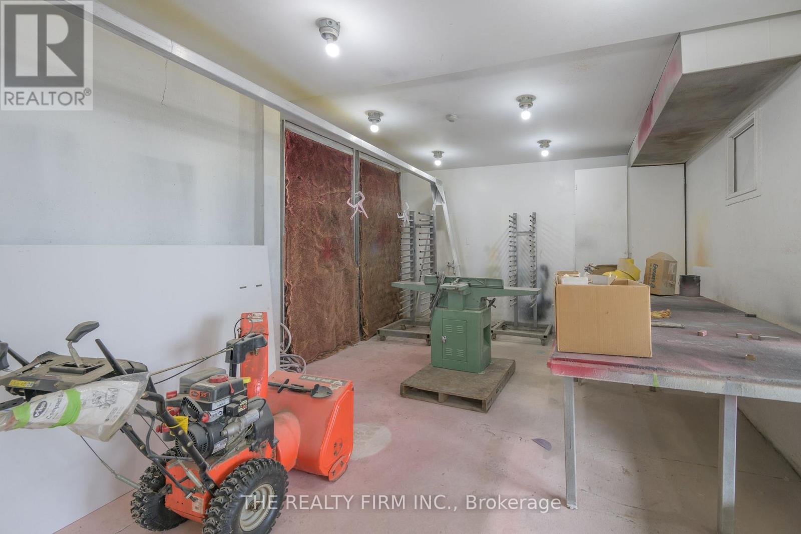 11 Barrie Boulevard, St. Thomas, Ontario  N5P 4B9 - Photo 36 - X12792098