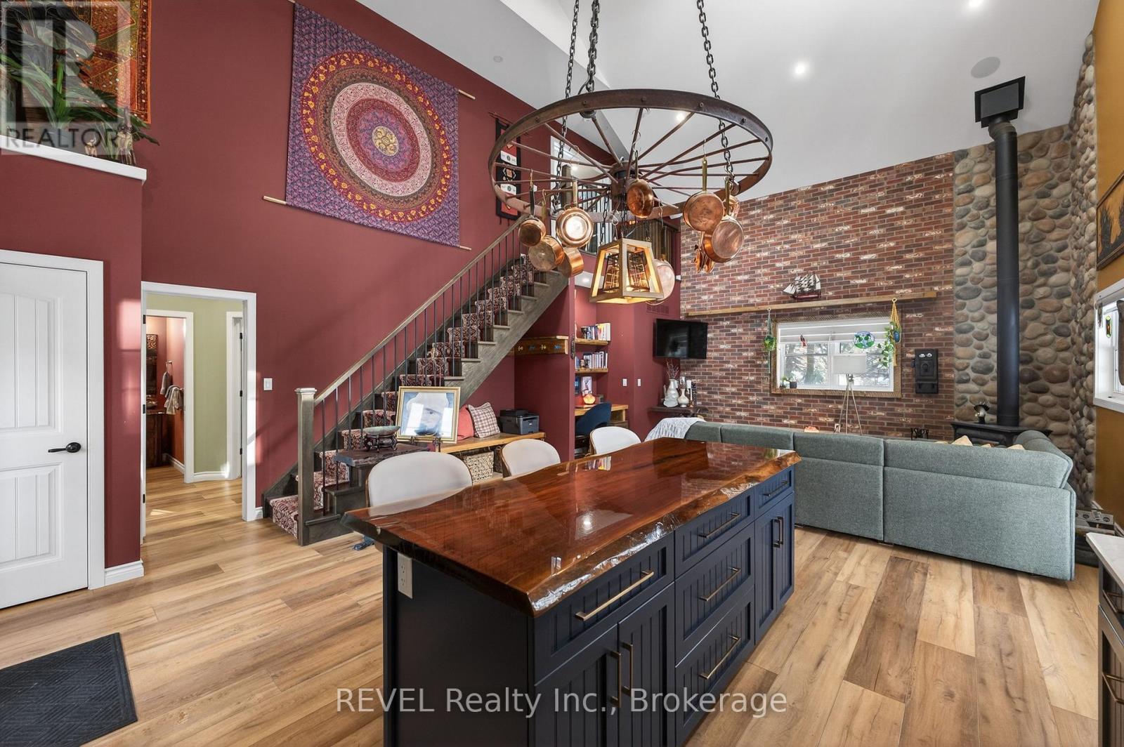 573 Canboro Road, Pelham, Ontario  L0S 1C0 - Photo 21 - X12792154