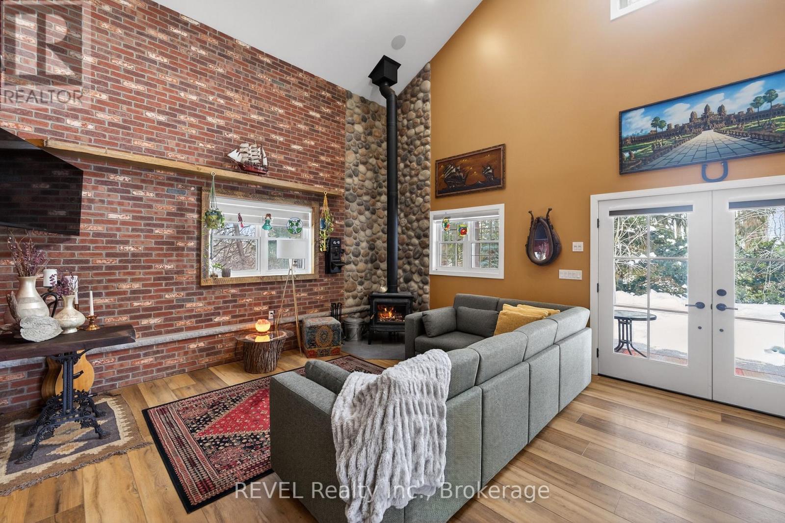 573 Canboro Road, Pelham, Ontario  L0S 1C0 - Photo 25 - X12792154