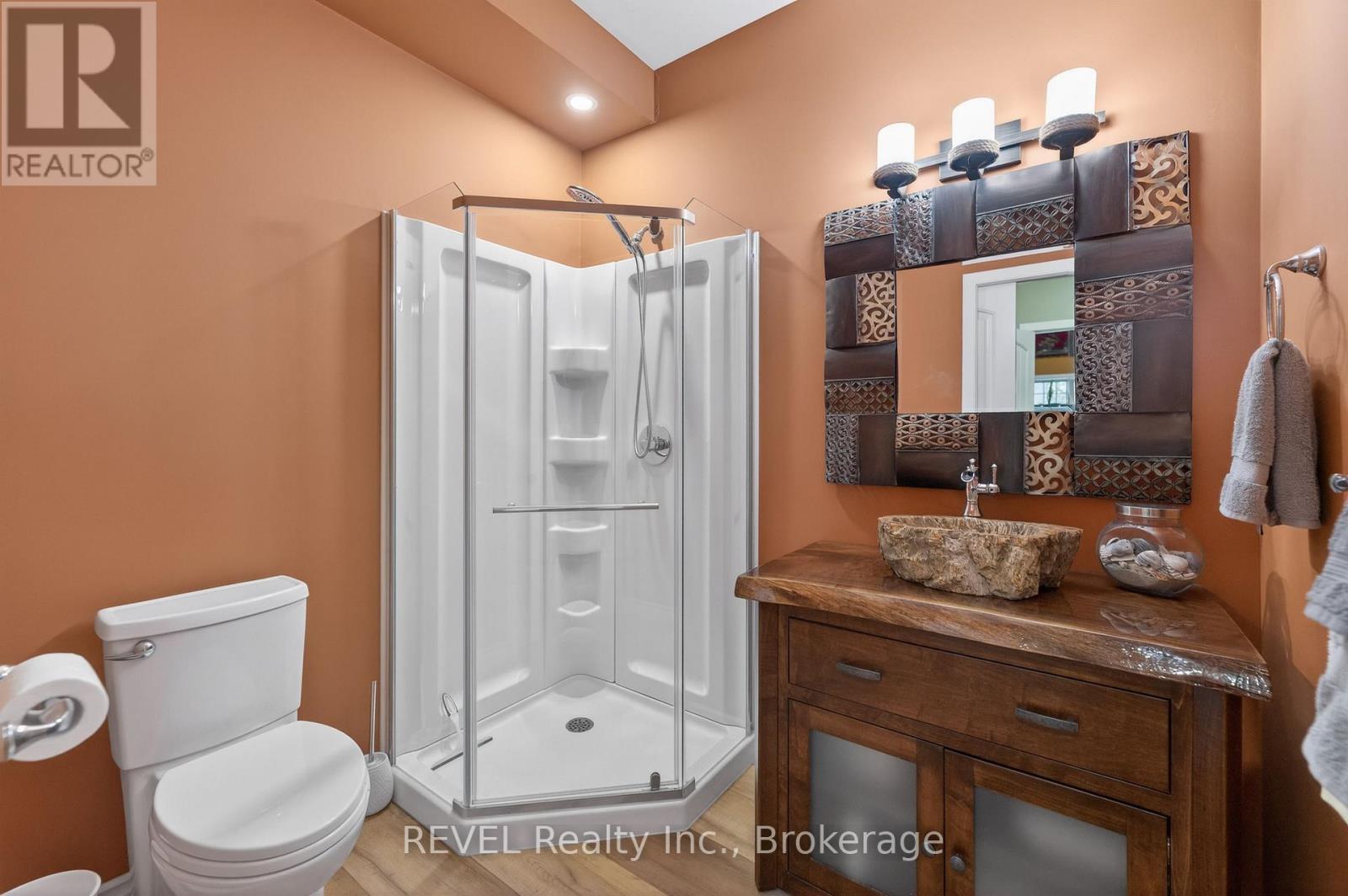 573 Canboro Road, Pelham, Ontario  L0S 1C0 - Photo 31 - X12792154