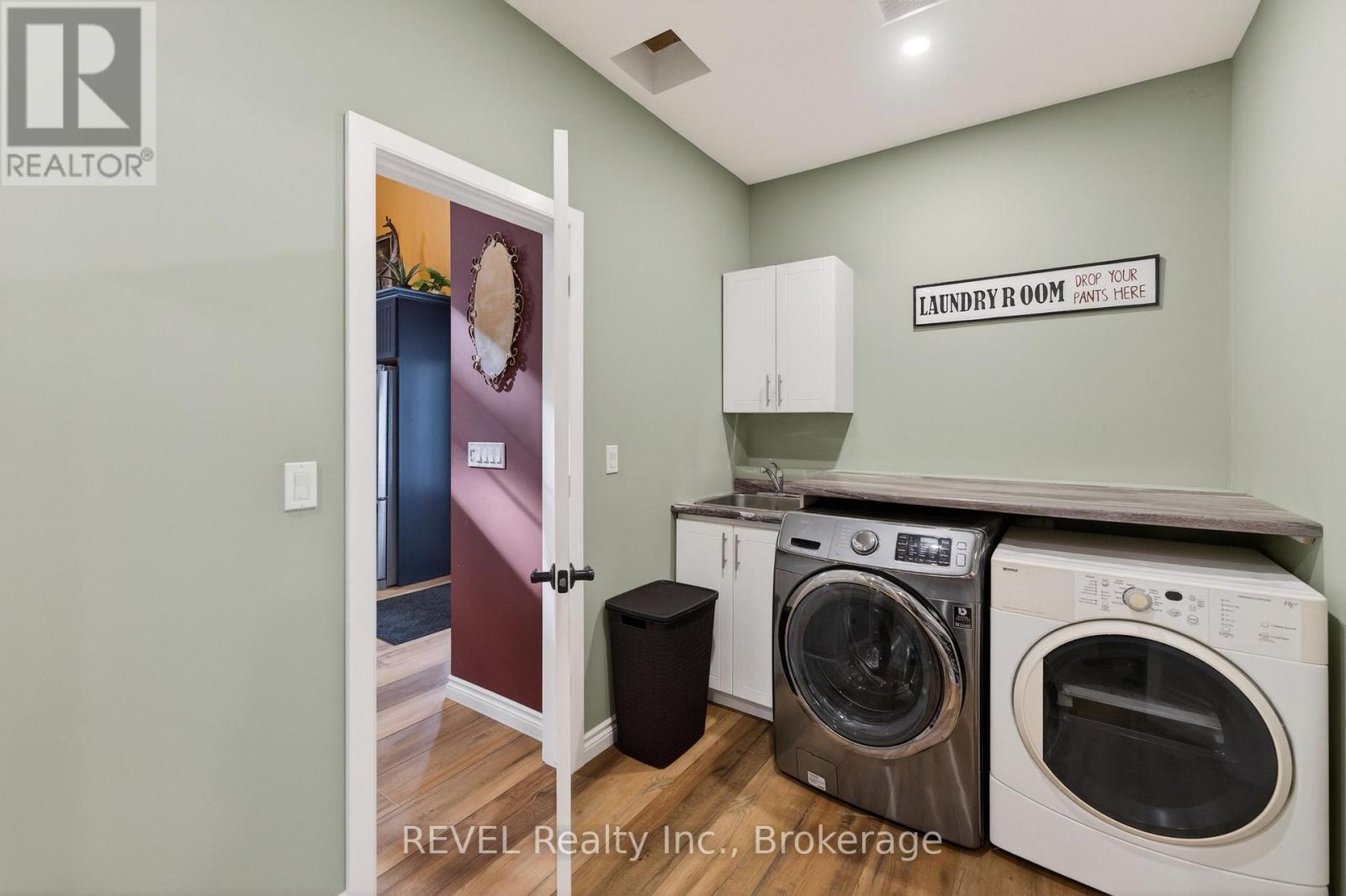 573 Canboro Road, Pelham, Ontario  L0S 1C0 - Photo 32 - X12792154