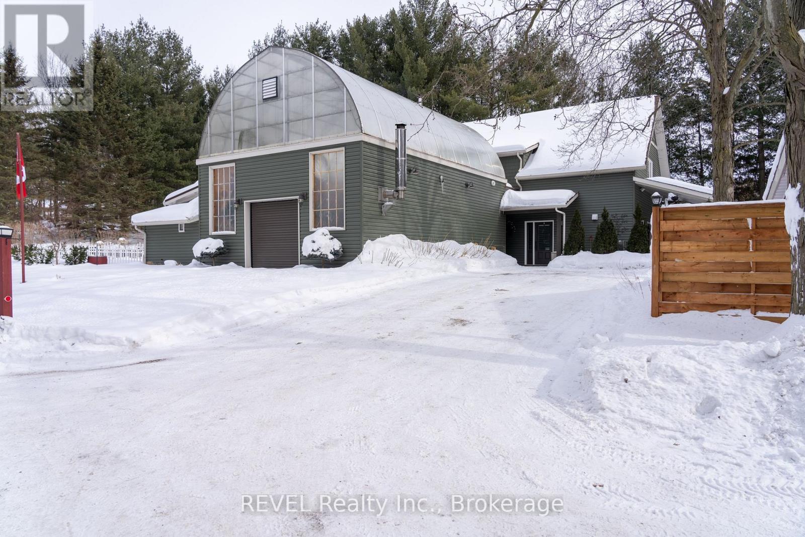 573 Canboro Road, Pelham, Ontario  L0S 1C0 - Photo 33 - X12792154