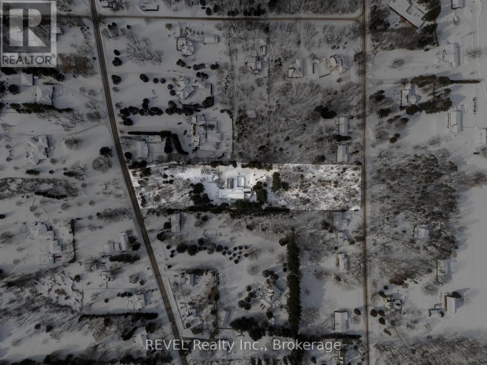 573 Canboro Road, Pelham, Ontario  L0S 1C0 - Photo 4 - X12792154