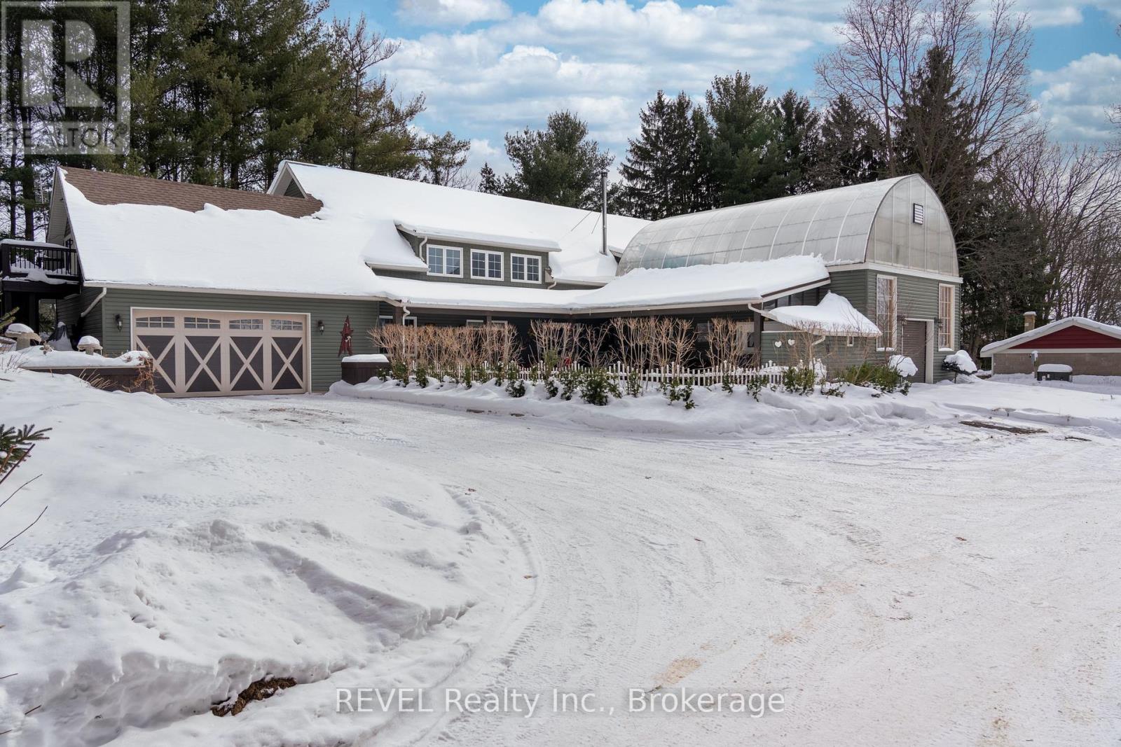 573 Canboro Road, Pelham, Ontario  L0S 1C0 - Photo 5 - X12792154