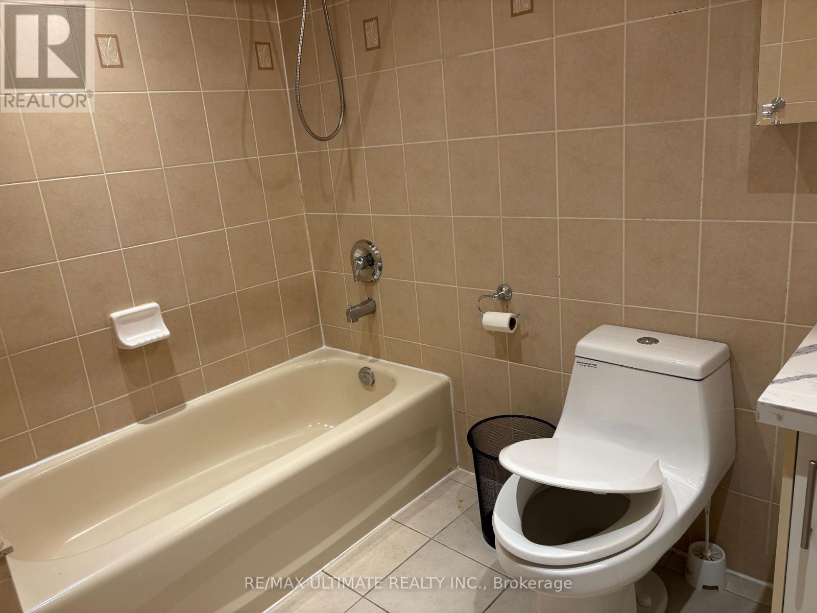 Lower - 1269 Dufferin Street, Toronto, Ontario  M6H 4C2 - Photo 6 - W12703084