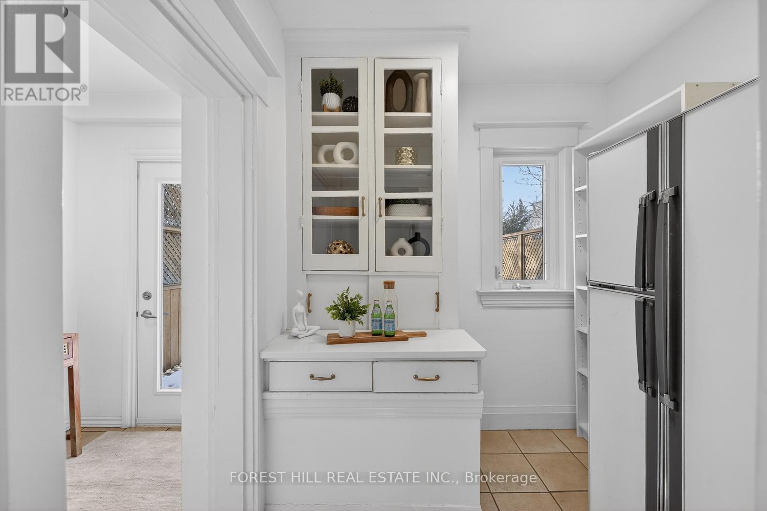 18 Alberta Avenue, Toronto, Ontario  M6H 2R6 - Photo 16 - C12792140